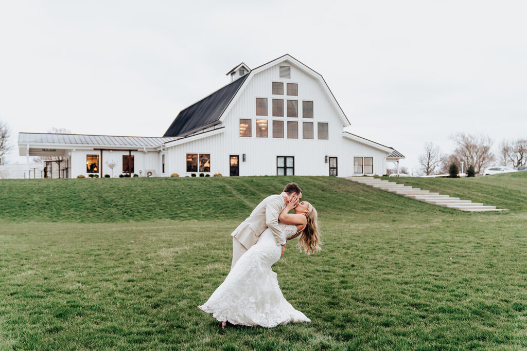 Sixpence Wedding Venue, brittney moseby photography, golden hour